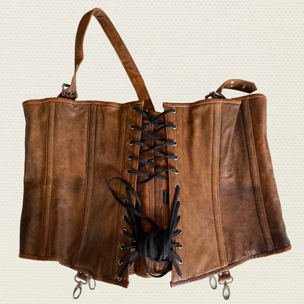 Hips and Curves Ophelia underbust leather corset - Picture 3 of 5